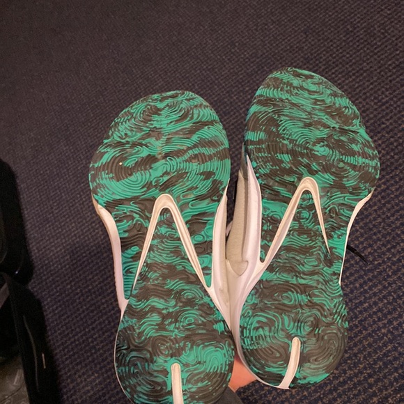 NIKE ZOOM FREAK 3 size 9 - Picture 2 of 4